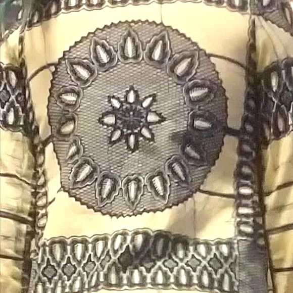 Handmade Geometric Quarter Sleeve Tunic - Picture 3 of 10